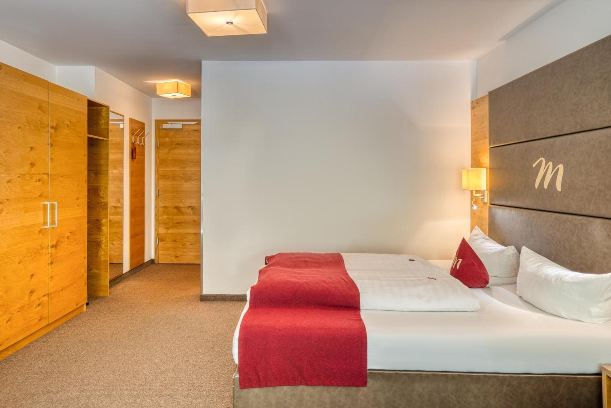 Mallaun Hotel.Erlebnis See Zewnętrze zdjęcie
